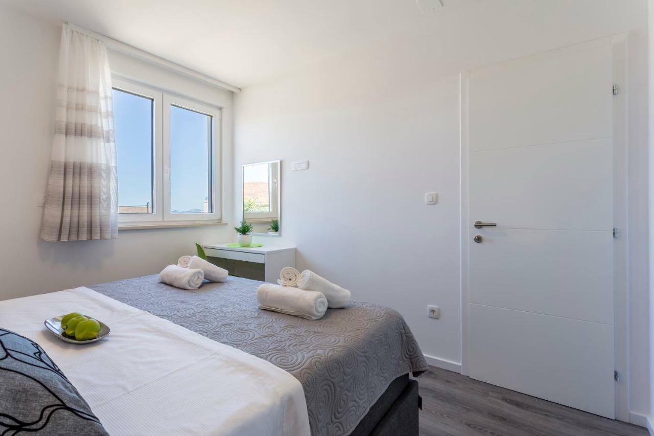 Apartments Villa 19 Podstrana Room photo
